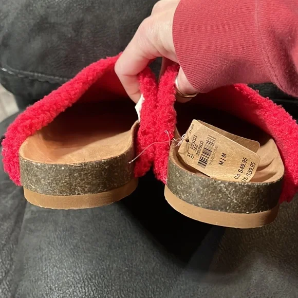 Red PINK clogs Brand new! Never worn with tags - Picture 7 of 8